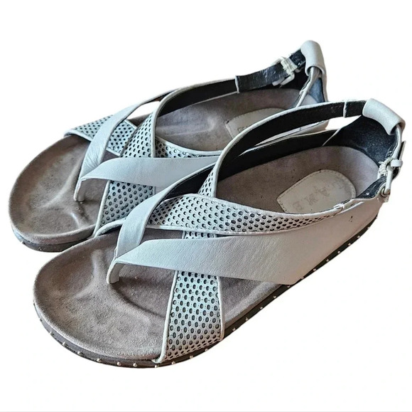 LAMB  Bellatrix Crisscross Gray Leather Women's Flats Sandals Shoes Size 9. - Picture 2 of 10
